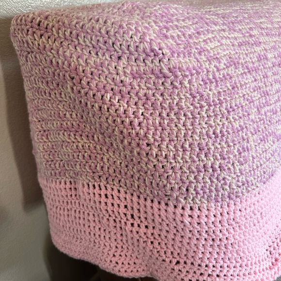 Vintage Rare FITTED Hand Crochet Sofa Throw Pink Lilac Cream - Picture 2 of 16